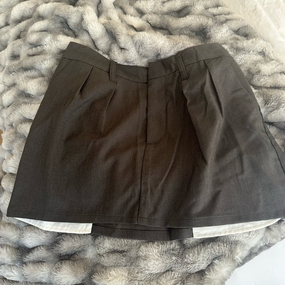 Charcoal Grey Pleat Skirt - Picture 3 of 5